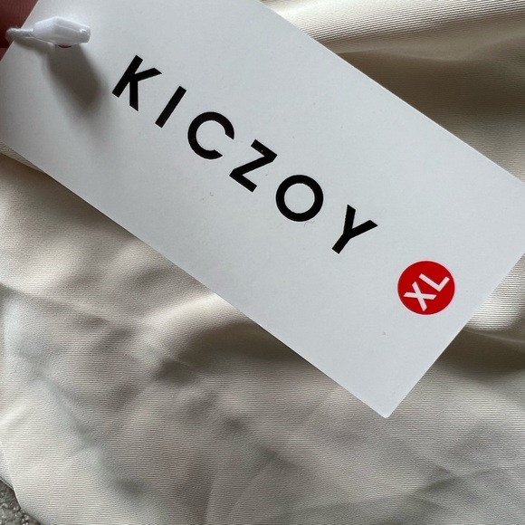 Ladies XL beige Kiczoy dress pant. - Picture 8 of 9